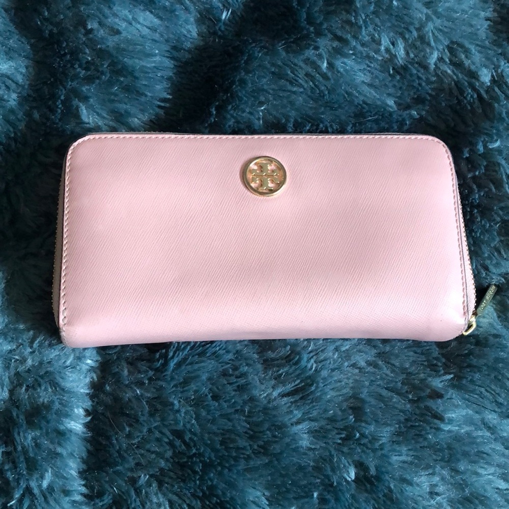 Tory Burch wallet